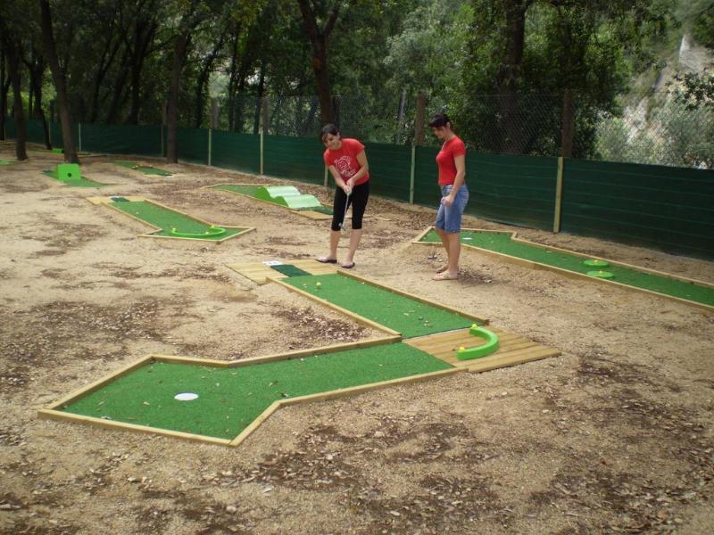 Bassegoda Park Albanya Exterior foto